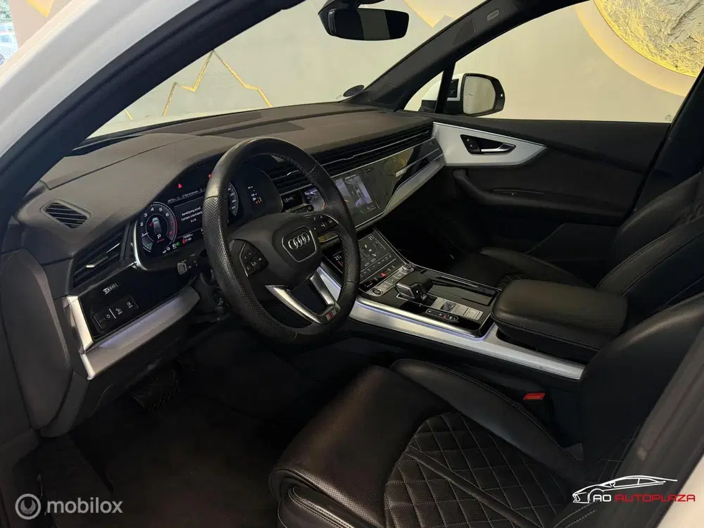 Audi Q7 55 TFSI e quattro S-line Panorama uit 2020, foto 3