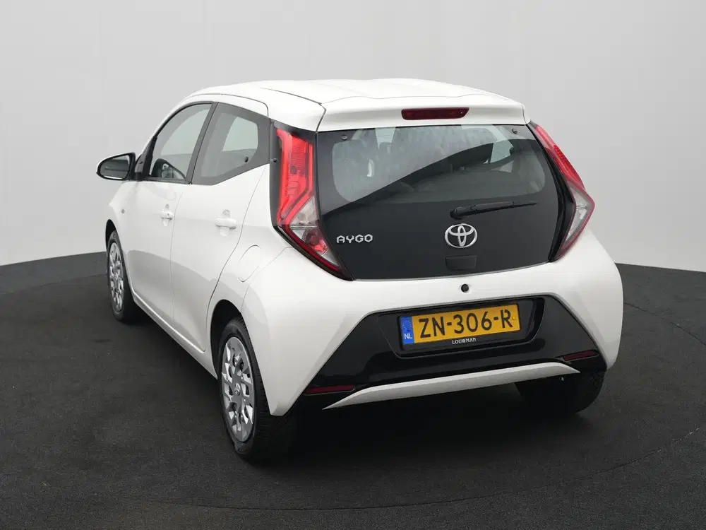 Toyota Aygo 1.0 VVT-i x-play uit 2019, foto 12
