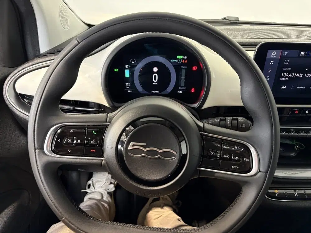 Fiat 500e SOH 93% uit 2023, foto 13