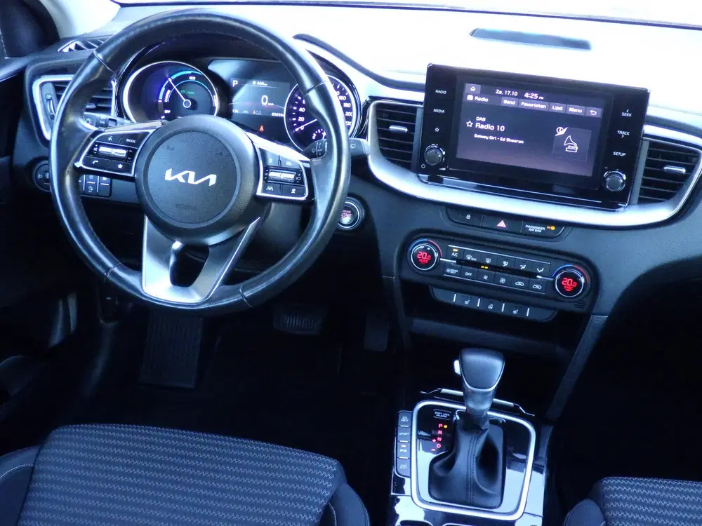 Kia Ceed 1.6 GDI Plug-In PHEV DynamicLine uit 2021, foto 11
