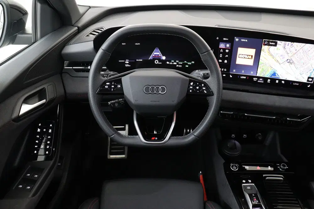 Audi Q6 e-tron S EDITION PERFORMANCE 100 kWh -PANO uit 2025, foto 2