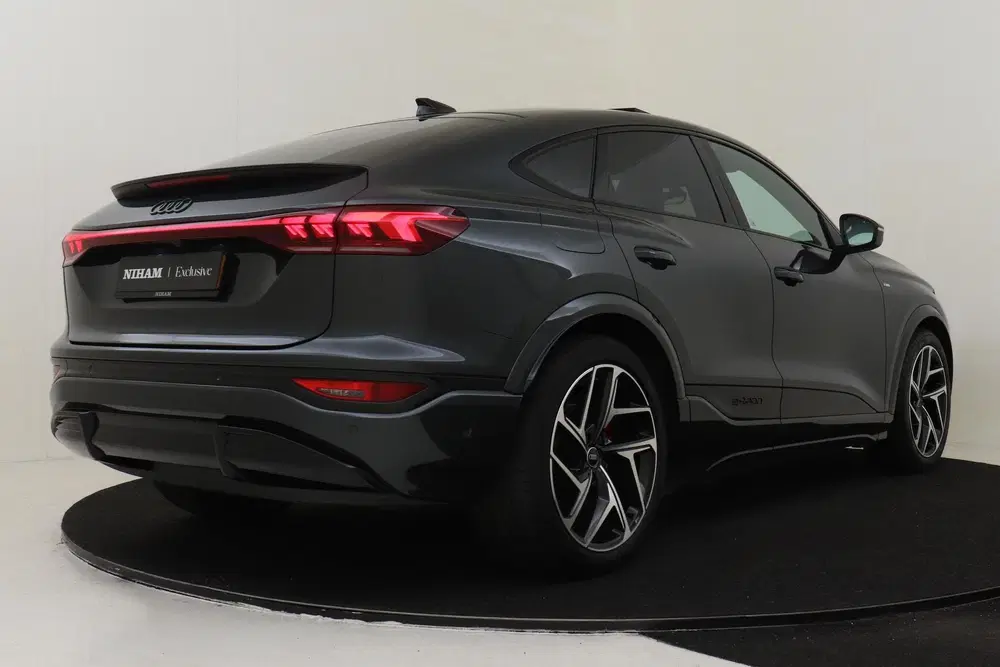 Audi Q6 e-tron S EDITION PERFORMANCE 100 kWh -PANO uit 2025, foto 3