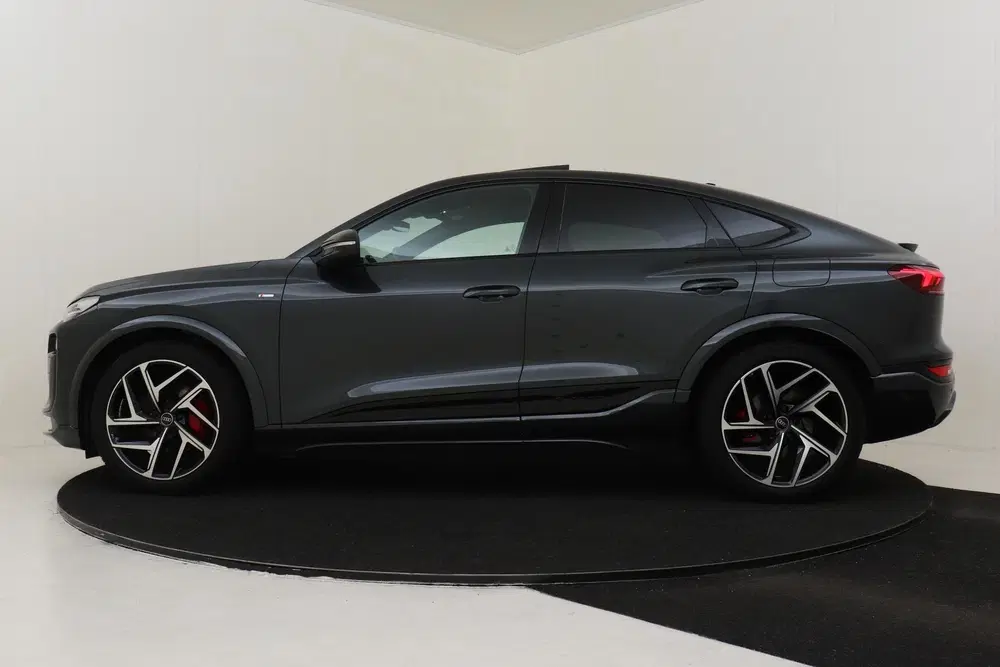 Audi Q6 e-tron S EDITION PERFORMANCE 100 kWh -PANO uit 2025, foto 7