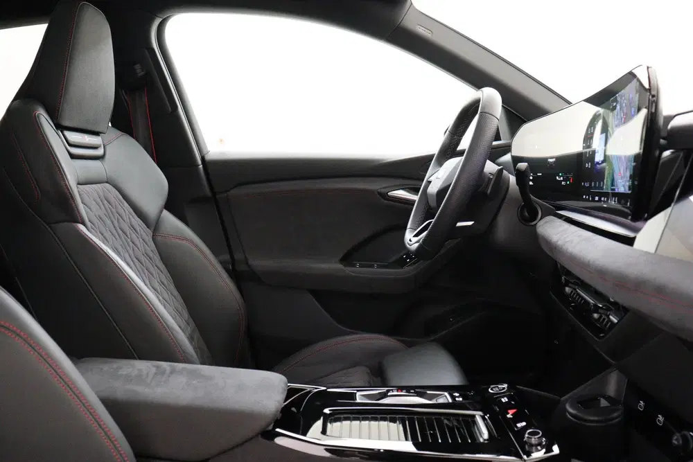 Audi Q6 e-tron S EDITION PERFORMANCE 100 kWh -PANO uit 2025, foto 8