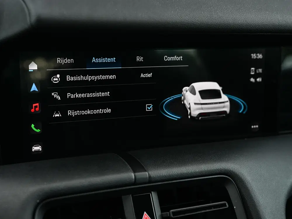 Porsche Taycan Performance 84 kWh uit 2021, foto 12