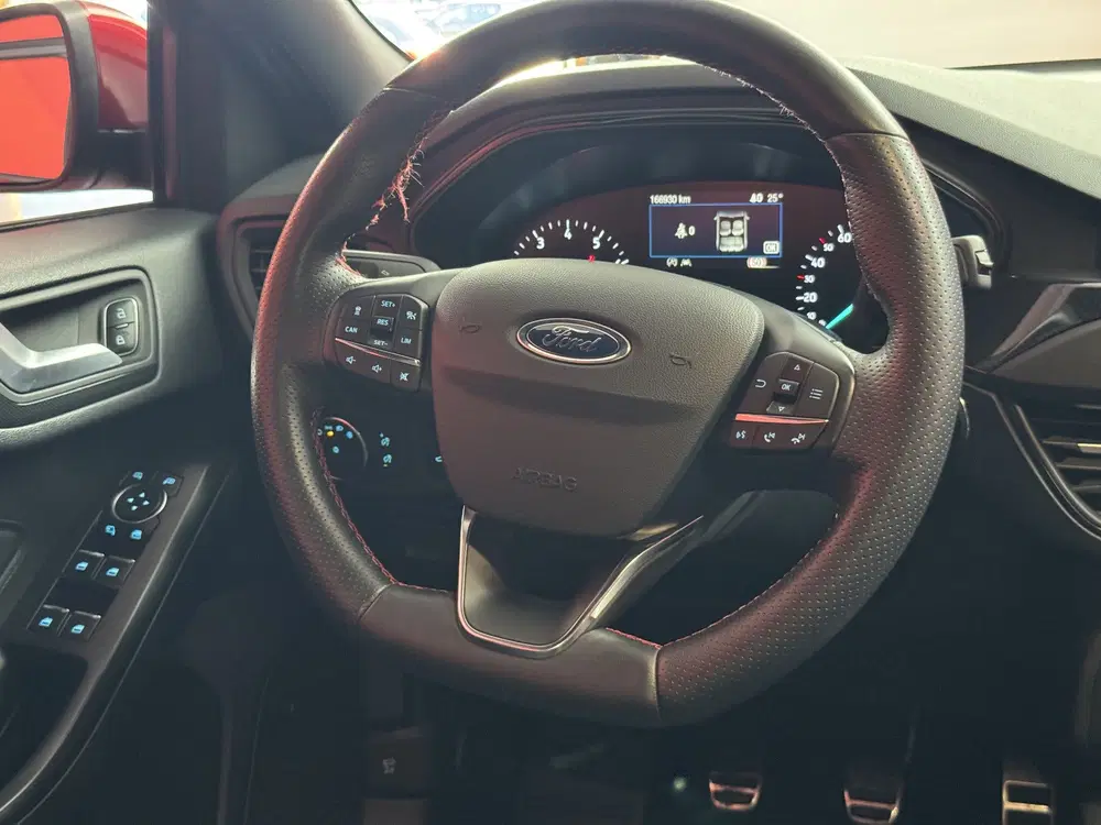 Ford Focus 1.5 EcoBoost ST-Line uit 2019, foto 9