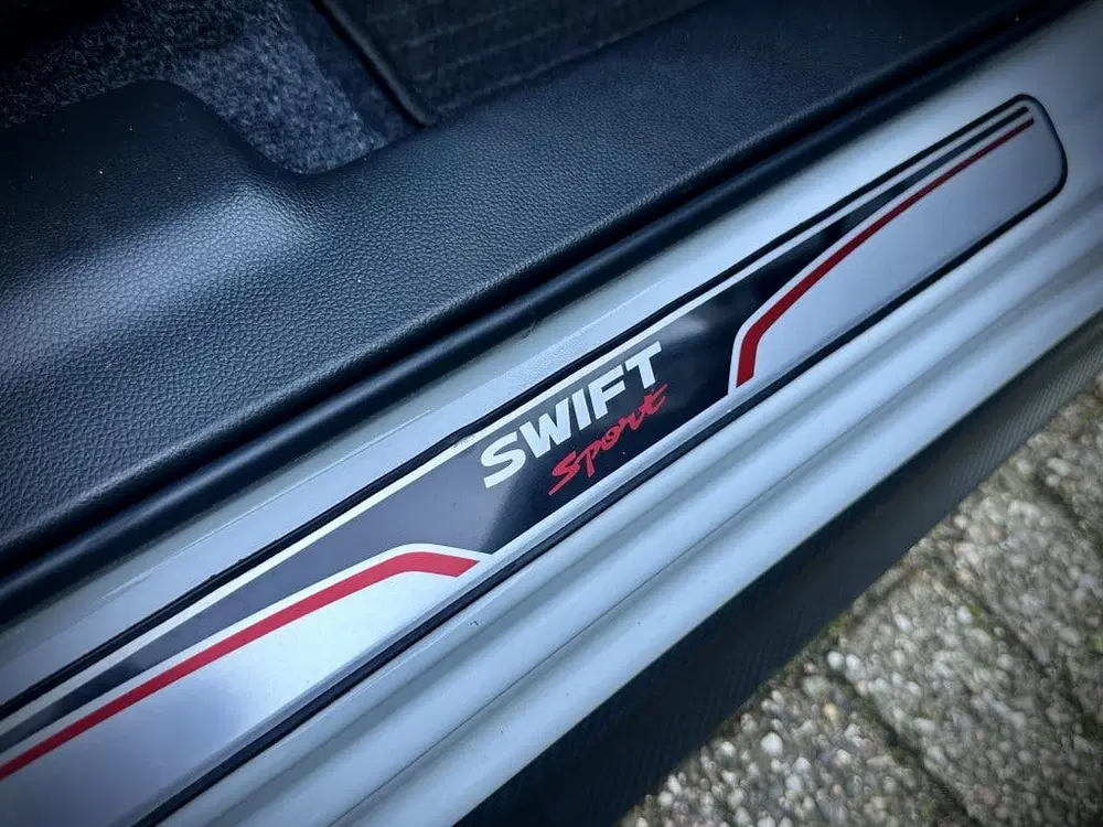Suzuki Swift 1.4 Sport 129PK Smart Hybrid 1e eigenaar uit 2022, foto 9