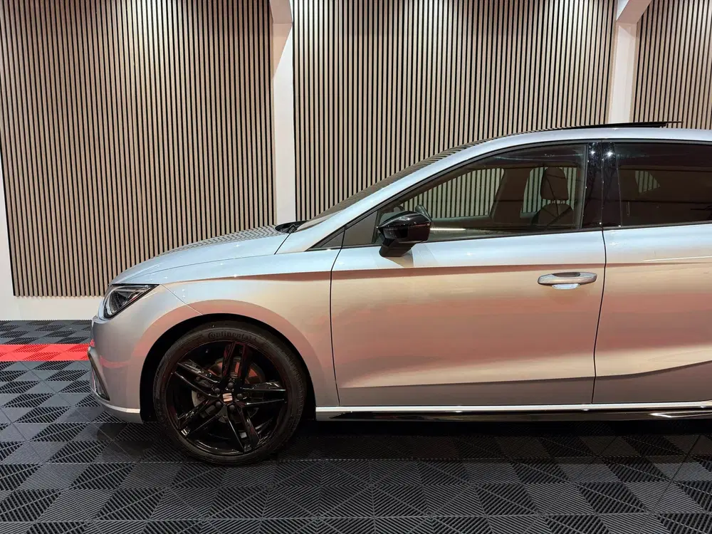 SEAT Ibiza 1.5 TSI FR Business Black Line Face lift P uit 2023, foto 12