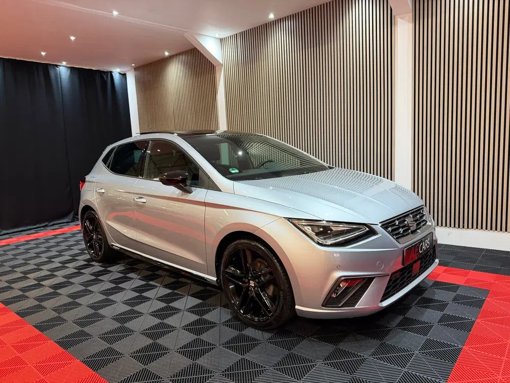 SEAT Ibiza 1.5 TSI FR Business Black Line Face lift P uit 2023, foto 2