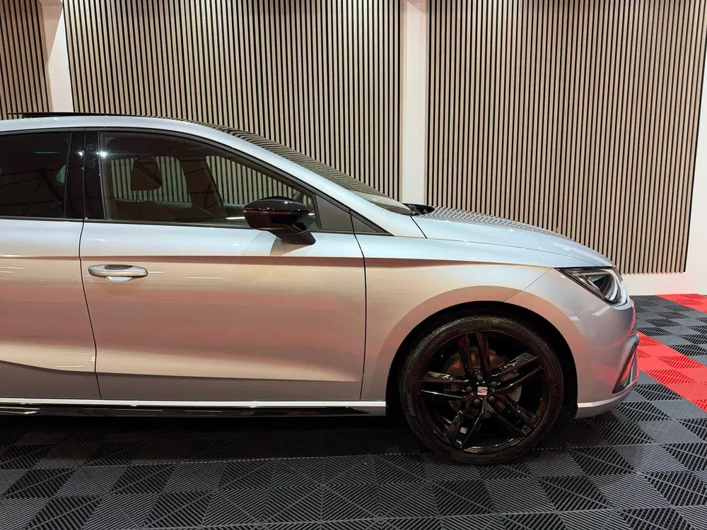SEAT Ibiza 1.5 TSI FR Business Black Line Face lift P uit 2023, foto 3