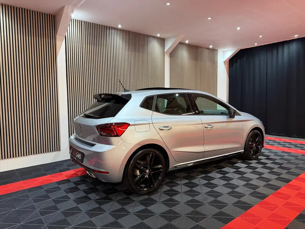 SEAT Ibiza 1.5 TSI FR Business Black Line Face lift P uit 2023, foto 6