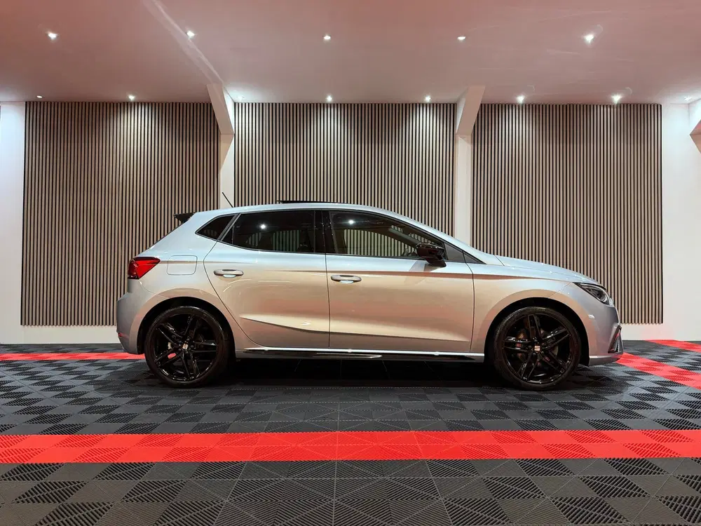 SEAT Ibiza 1.5 TSI FR Business Black Line Face lift P uit 2023, foto 8