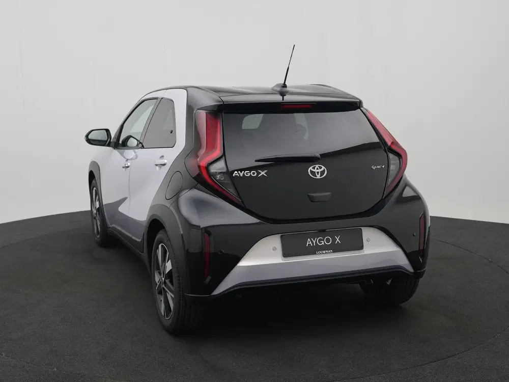 Toyota Aygo X Hybrid 115 pulse uit 2026, foto 6