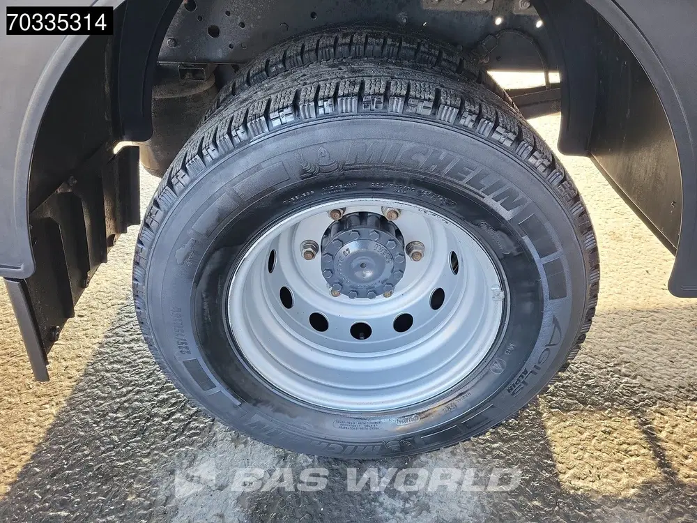 Iveco Daily 3.0L Automaat 210PK Laadklep 1000KG D'Holl uit 2024, foto 15