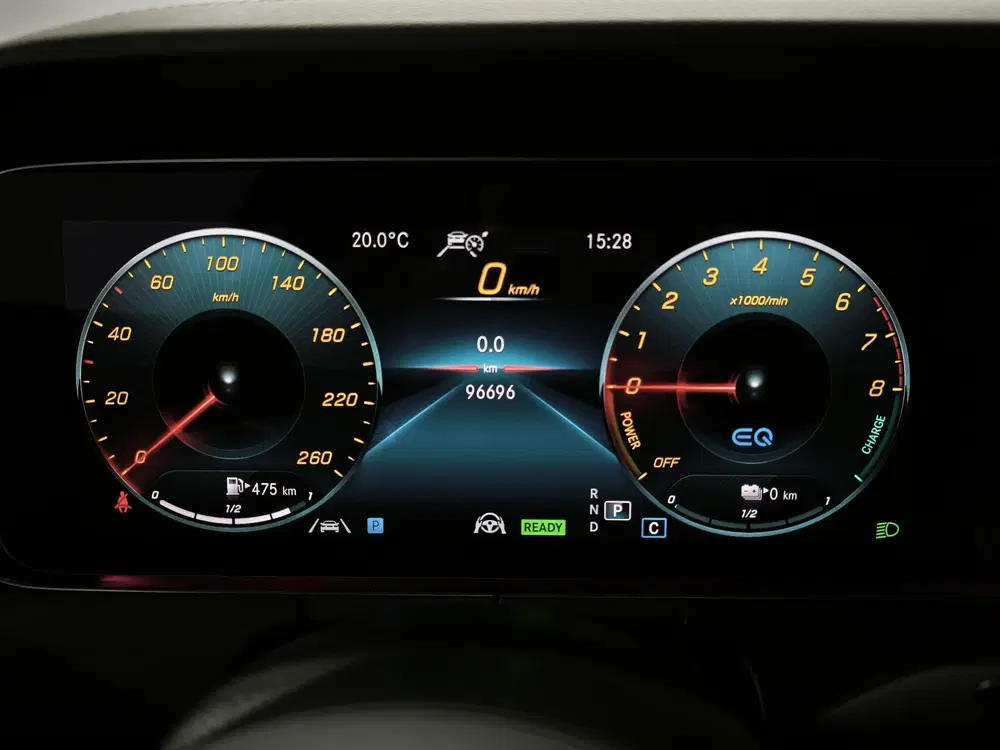 Mercedes-Benz E-Klasse 300 e 4MATIC AMG Line uit 2022, foto 4