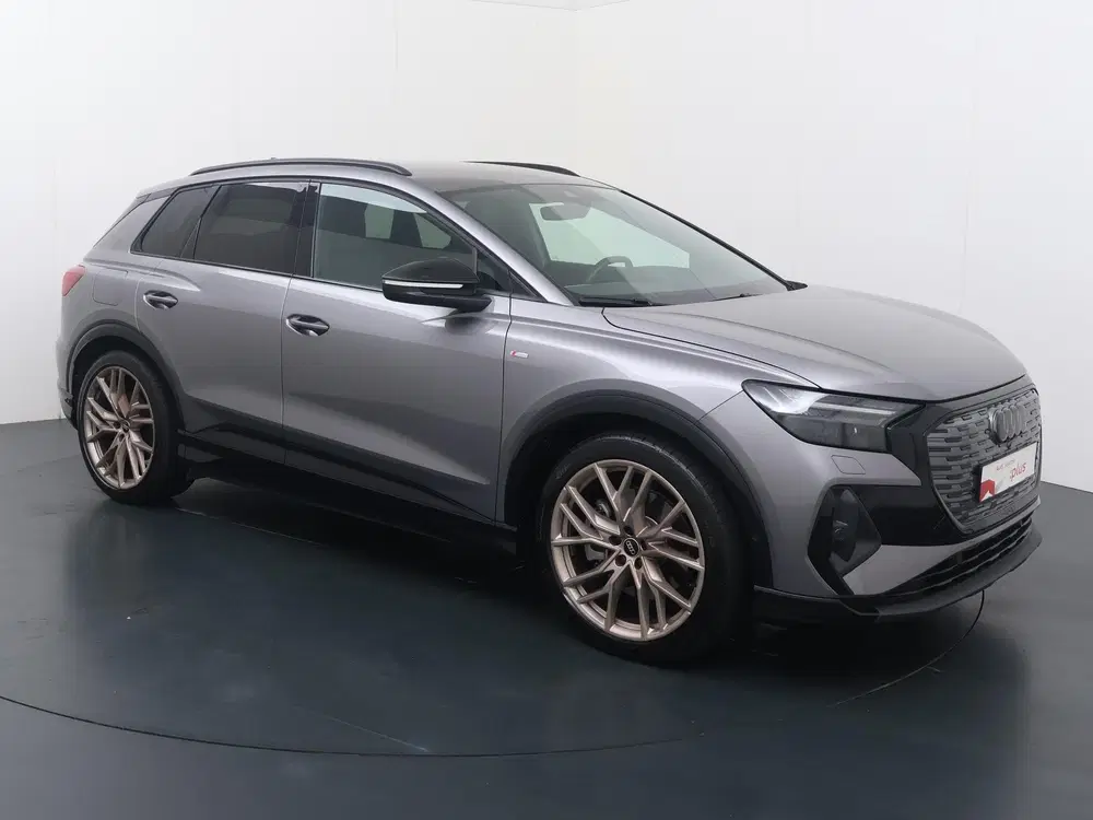 Audi Q4 e-tron 45 quattro S edition 77 kWh uit 2023, foto 3