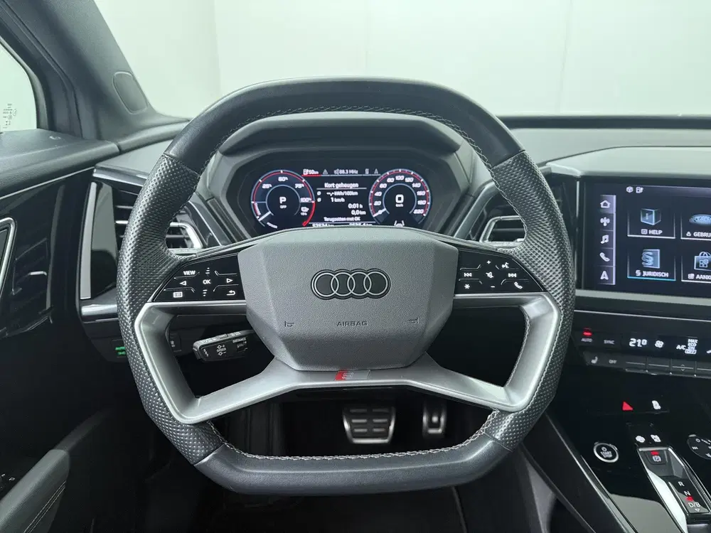 Audi Q4 e-tron 45 quattro S edition 77 kWh uit 2023, foto 8