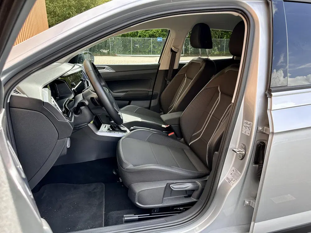 Volkswagen Taigo 1.5 TSI R-Line Business uit 2024, foto 8