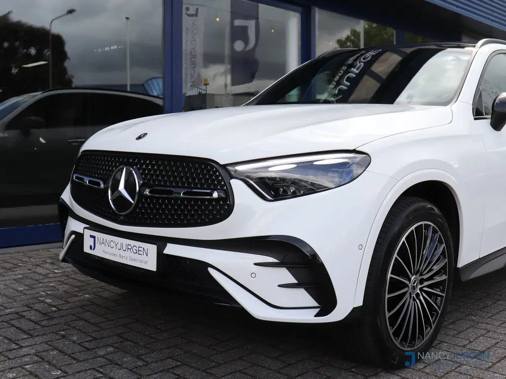 Mercedes-Benz GLC GLC 300e 4M uit 2025, foto 11