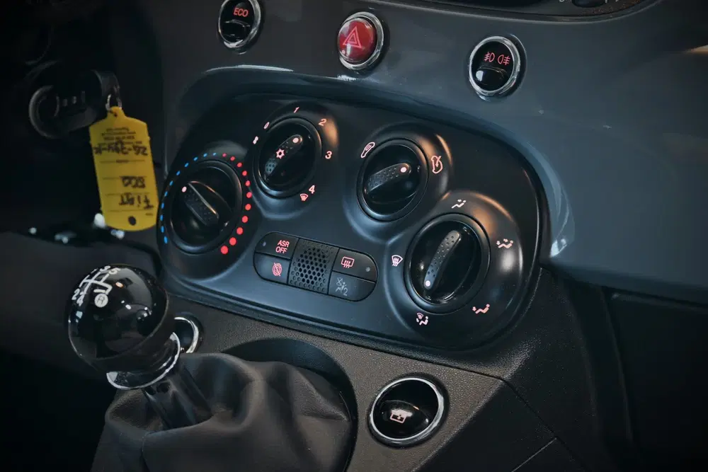 Fiat 500 0.9 TwinAir Turbo Lounge (bj 2019) uit 2019, foto 12
