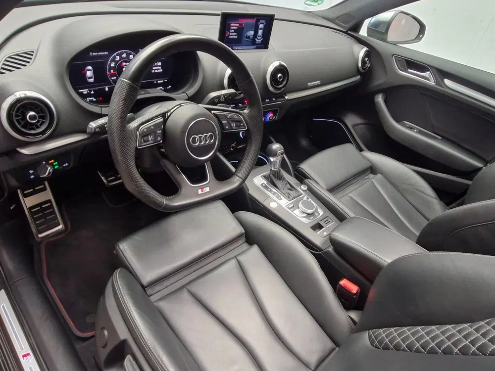 Audi A3 2.0 TFSI S3 Quattro 300 PK uit 2019, foto 11