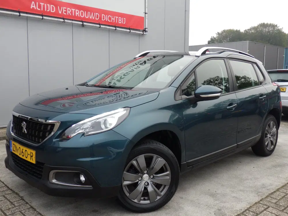 Peugeot 2008 1.2 Blue Lion uit 2019, foto 14