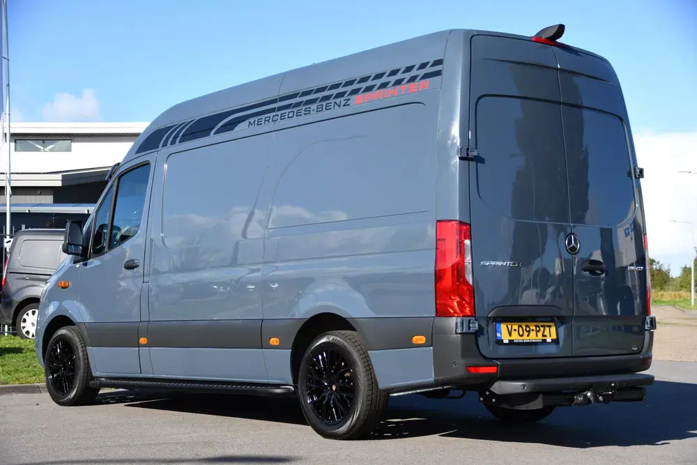 Mercedes-Benz Sprinter 315 1.9 CDI RWD L2H2 PB Edition FACEL uit 2024, foto 3