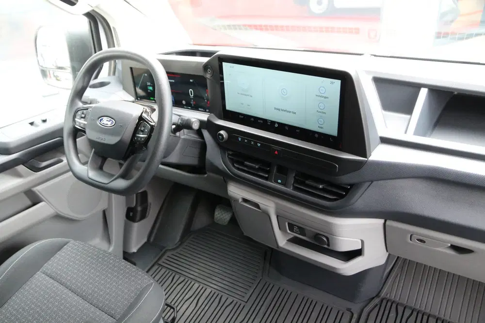 Ford Transit Custom 320 65kWh uit 2025, foto 5