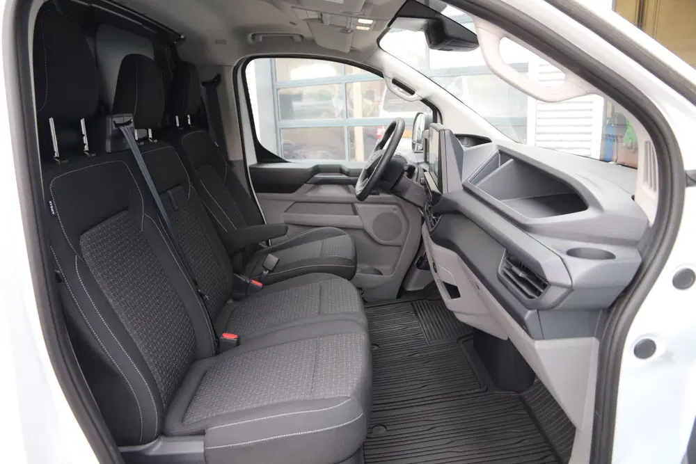 Ford Transit Custom 320 65kWh uit 2025, foto 9