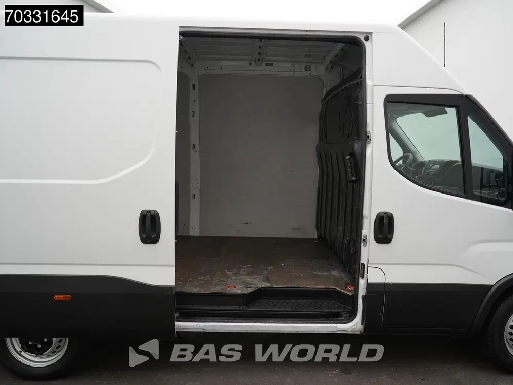 Iveco Daily L2H2 Airco Cruise 3500kg trekgewicht Euro6 uit 2021, foto 10