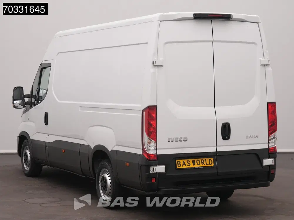 Iveco Daily L2H2 Airco Cruise 3500kg trekgewicht Euro6 uit 2021, foto 6