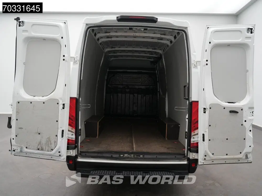 Iveco Daily L2H2 Airco Cruise 3500kg trekgewicht Euro6 uit 2021, foto 9