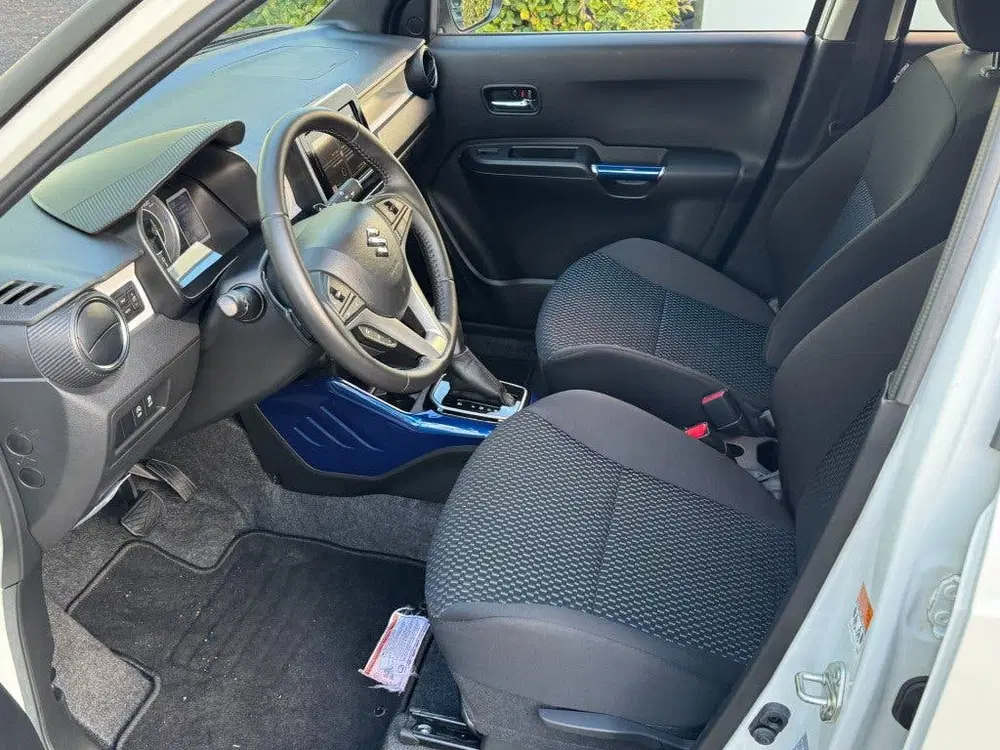 Suzuki Ignis 1.2 Style CVT AUTOMAAT Smart Hybrid Trekha uit 2020, foto 3
