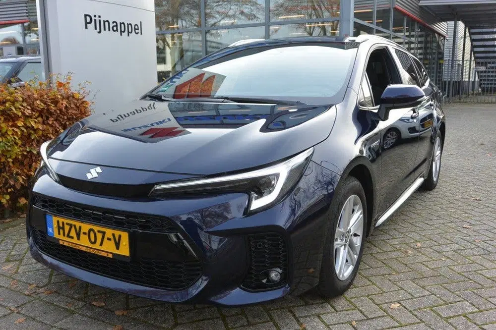 Suzuki Swace 1.8 Hybrid Style AUTOMAAT uit 2024, foto 3