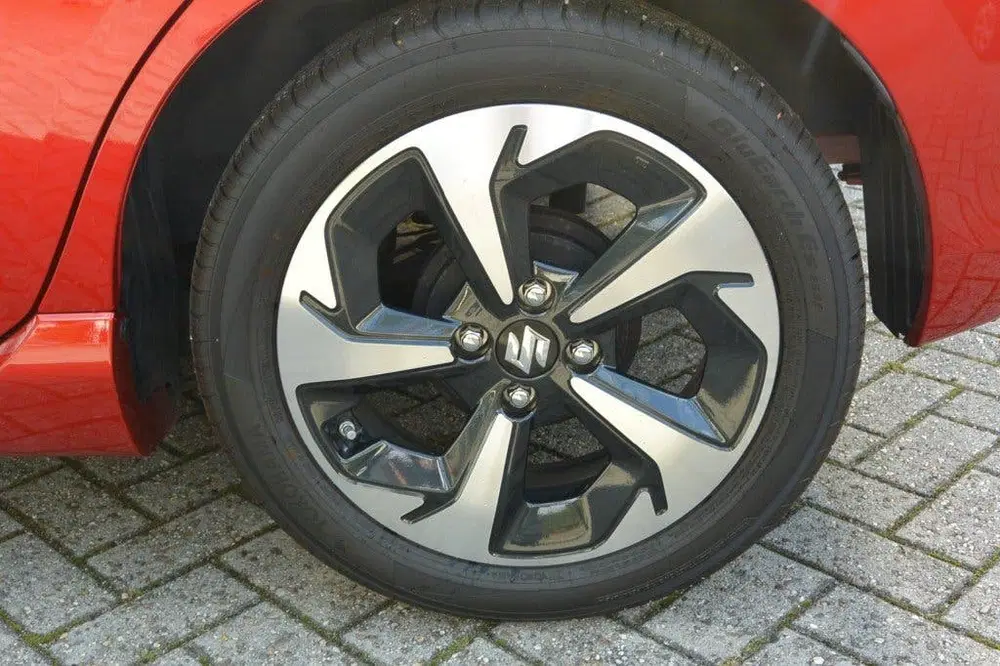 Suzuki Swift 1.2 Style Smart Hybrid 5-deurs uit 2025, foto 15