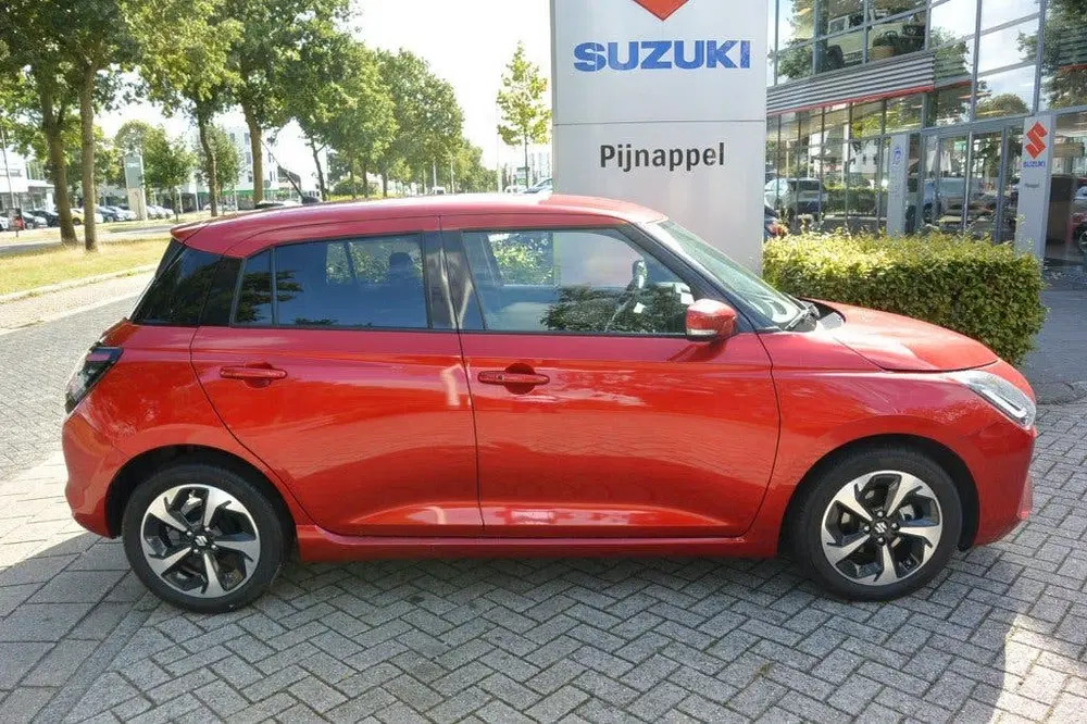 Suzuki Swift 1.2 Style Smart Hybrid 5-deurs uit 2025, foto 8