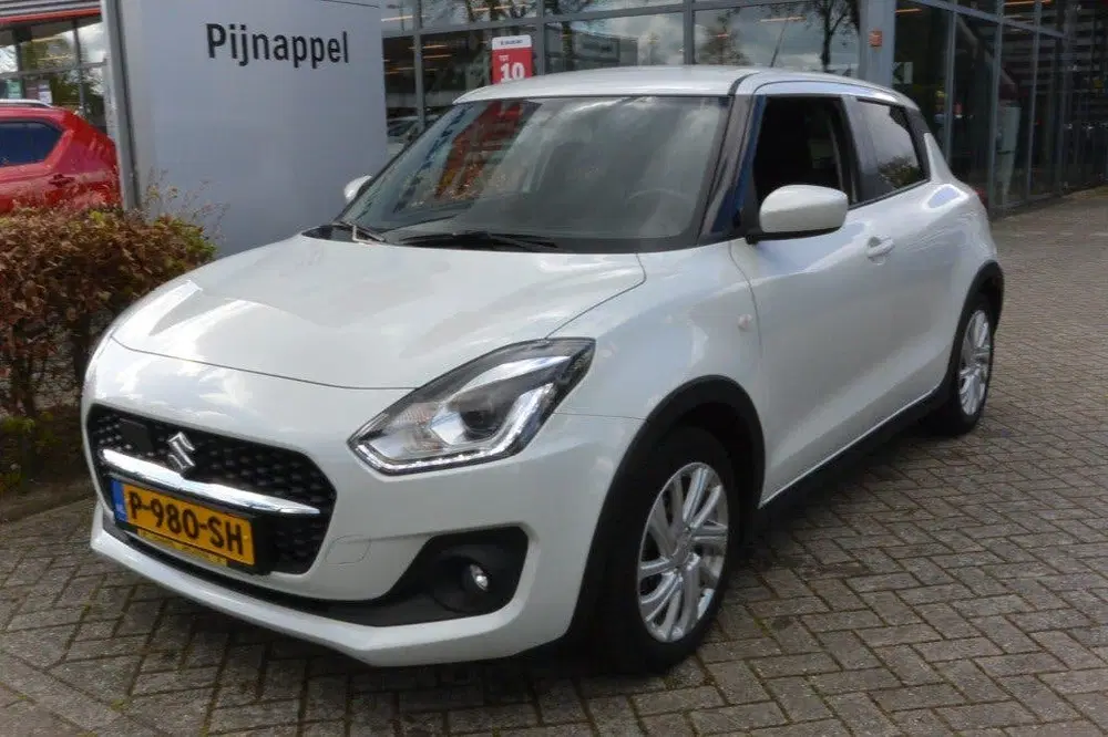 Suzuki Swift 1.2 Select Smart Hybrid 5-deurs Cruise con uit 2021, foto 3