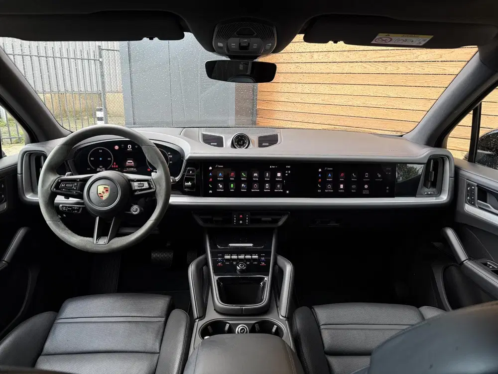 Porsche Cayenne 3.0 E-Hybrid Black Edition MASSAGE uit 2024, foto 4
