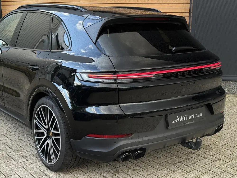 Porsche Cayenne 3.0 E-Hybrid Black Edition MASSAGE uit 2024, foto 8