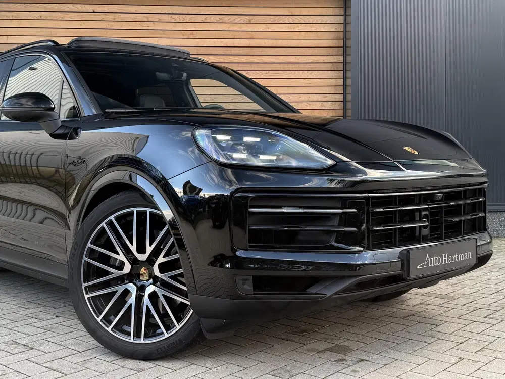 Porsche Cayenne 3.0 E-Hybrid Black Edition MASSAGE uit 2024, foto 9