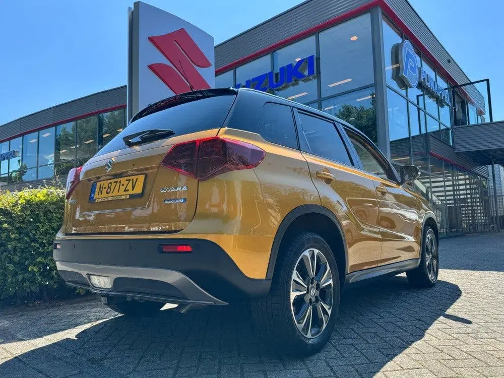Suzuki Vitara 1.4 Style Smart Hybrid Two-tone uit 2022, foto 2