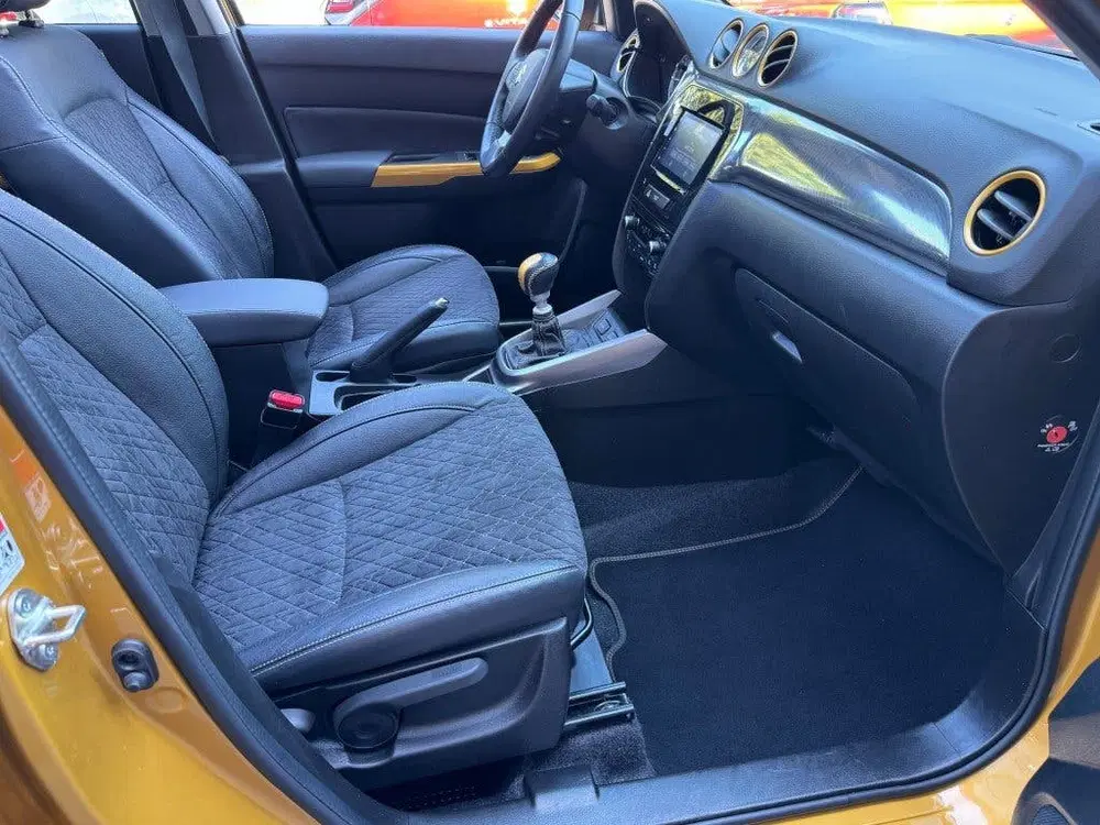 Suzuki Vitara 1.4 Style Smart Hybrid Two-tone uit 2022, foto 3