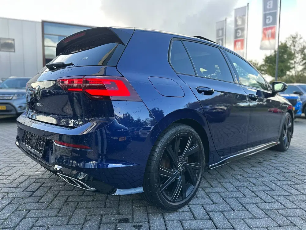 Volkswagen Golf 1.5 eTSI R-Line Business uit 2024, foto 11