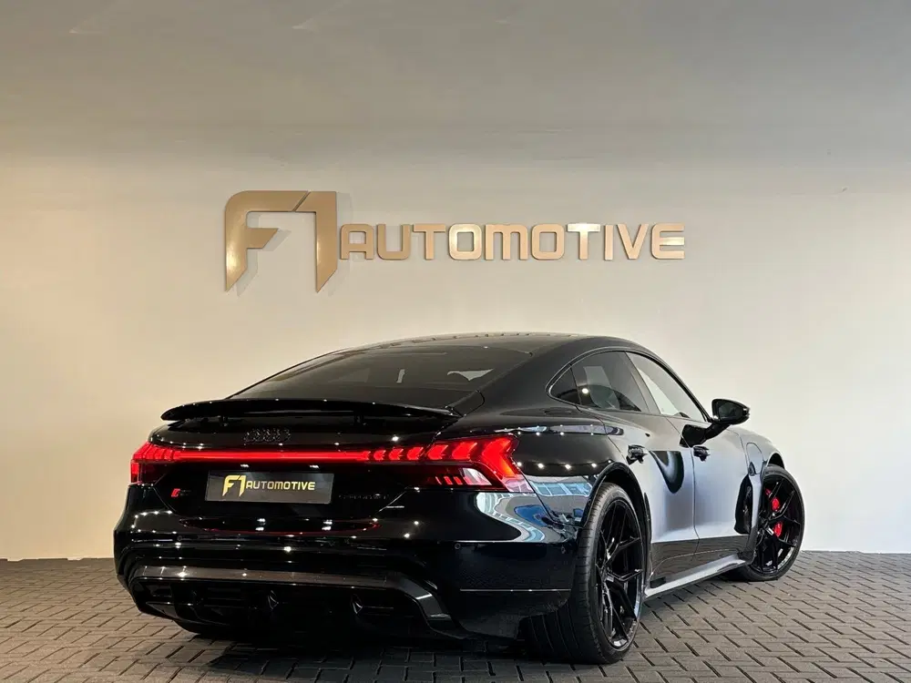 Audi e-tron GT RS 93 kWh Carbon uit 2021, foto 4