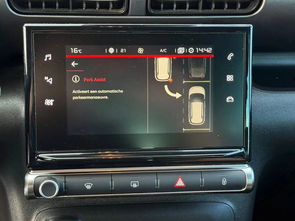 Citroën C3 Aircross Citroen C3 Aircross 1.2 PT 110 S&S SHINE E uit 2020, foto 10