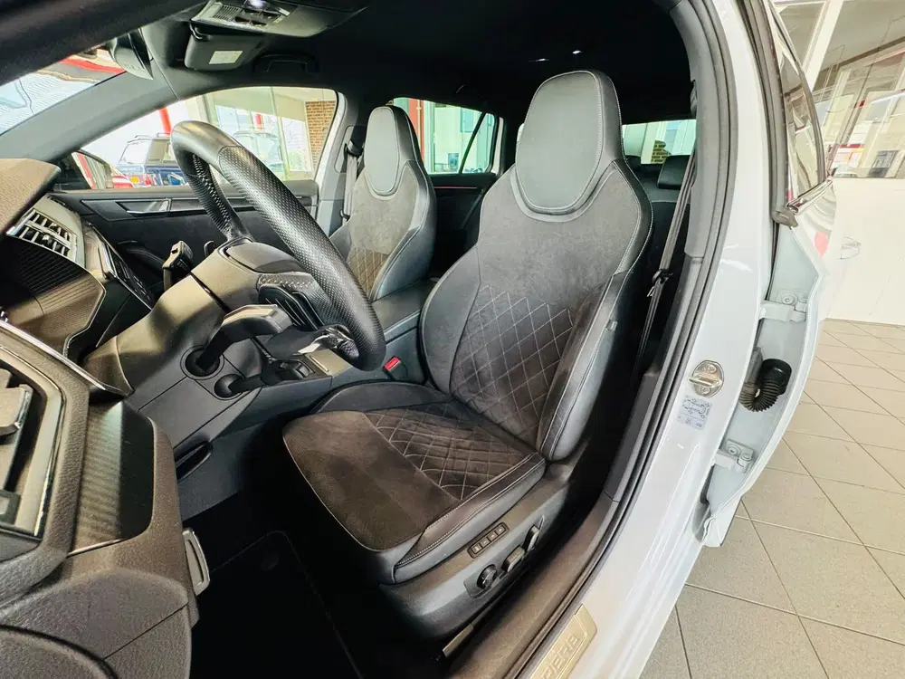 Skoda Superb 1.4 TSI iV Sportline Business*Camera*Stoe uit 2021, foto 14