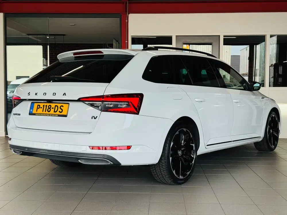 Skoda Superb 1.4 TSI iV Sportline Business*Camera*Stoe uit 2021, foto 2