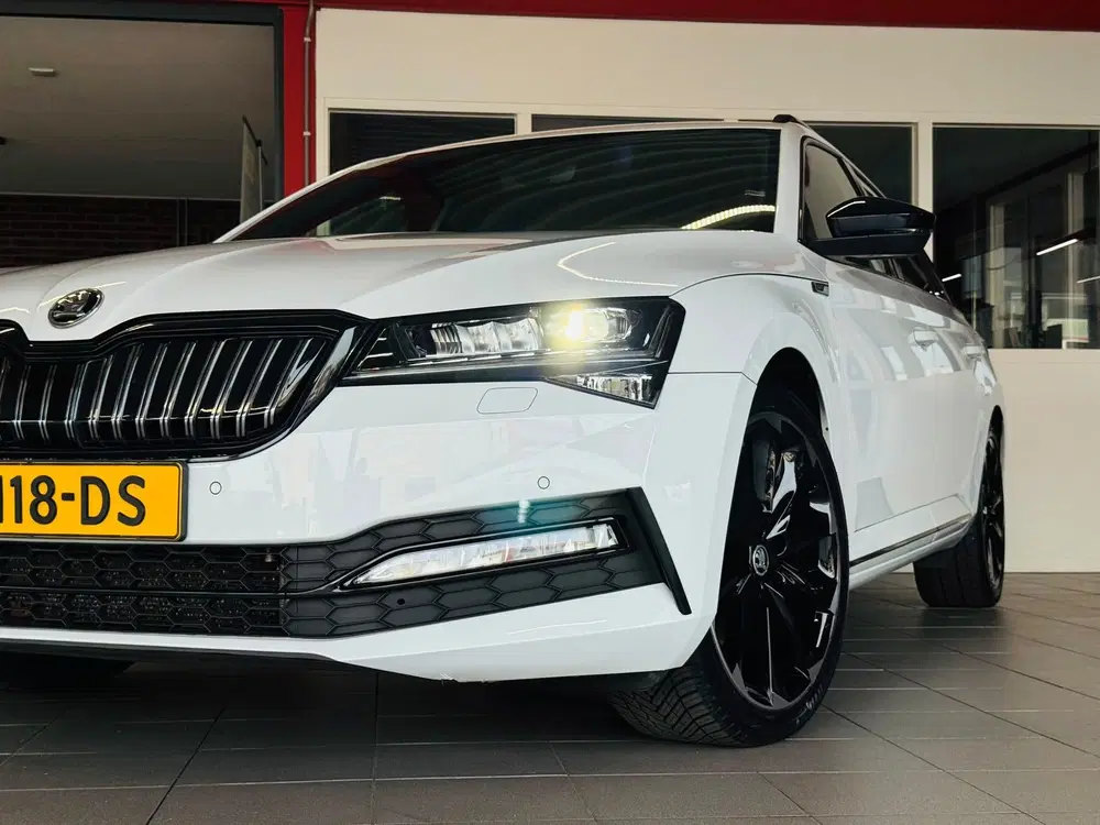 Skoda Superb 1.4 TSI iV Sportline Business*Camera*Stoe uit 2021, foto 5