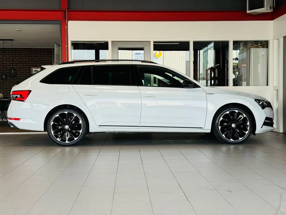 Skoda Superb 1.4 TSI iV Sportline Business*Camera*Stoe uit 2021, foto 8