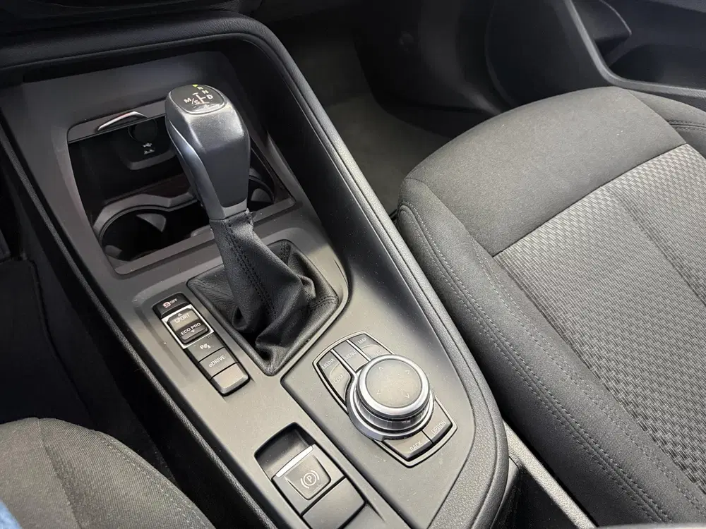 BMW X1 xDrive25e High Executive Carplay uit 2022, foto 15
